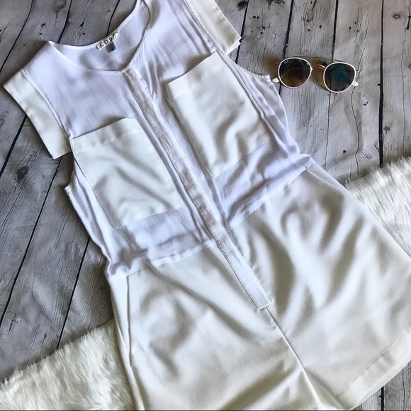 UO Cope Two Pocket Notch Romper - Picture 5 of 6